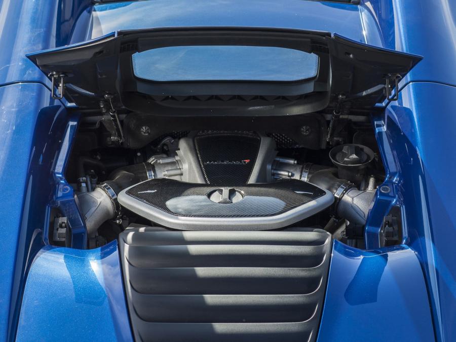  McLaren MP4-12C Spyder 2012 года  (фото 117 из 270)